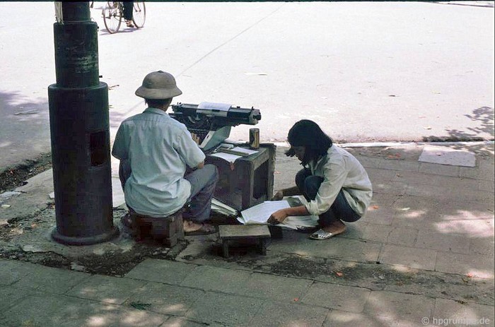 Đánh máy chữ? Hà Nội 1991.